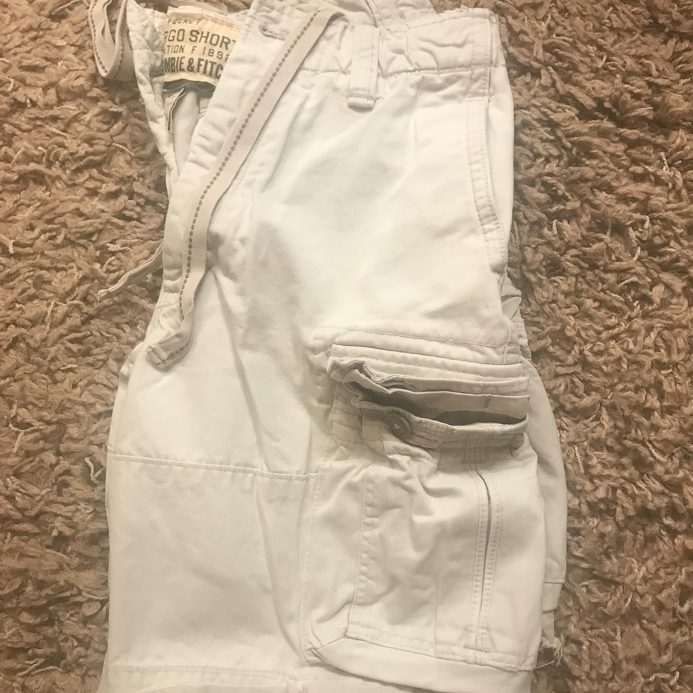 Abercrombie and Fitch men’s cargo shorts size 33